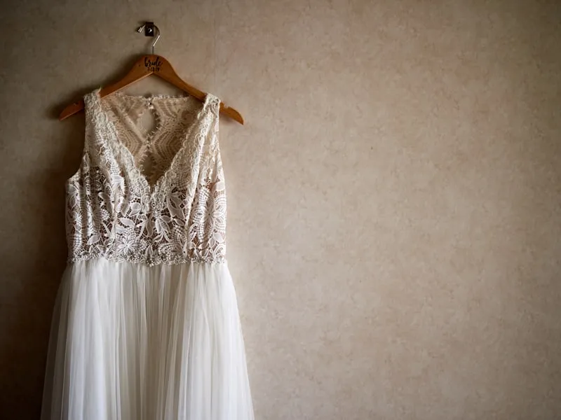 Dress take-in
